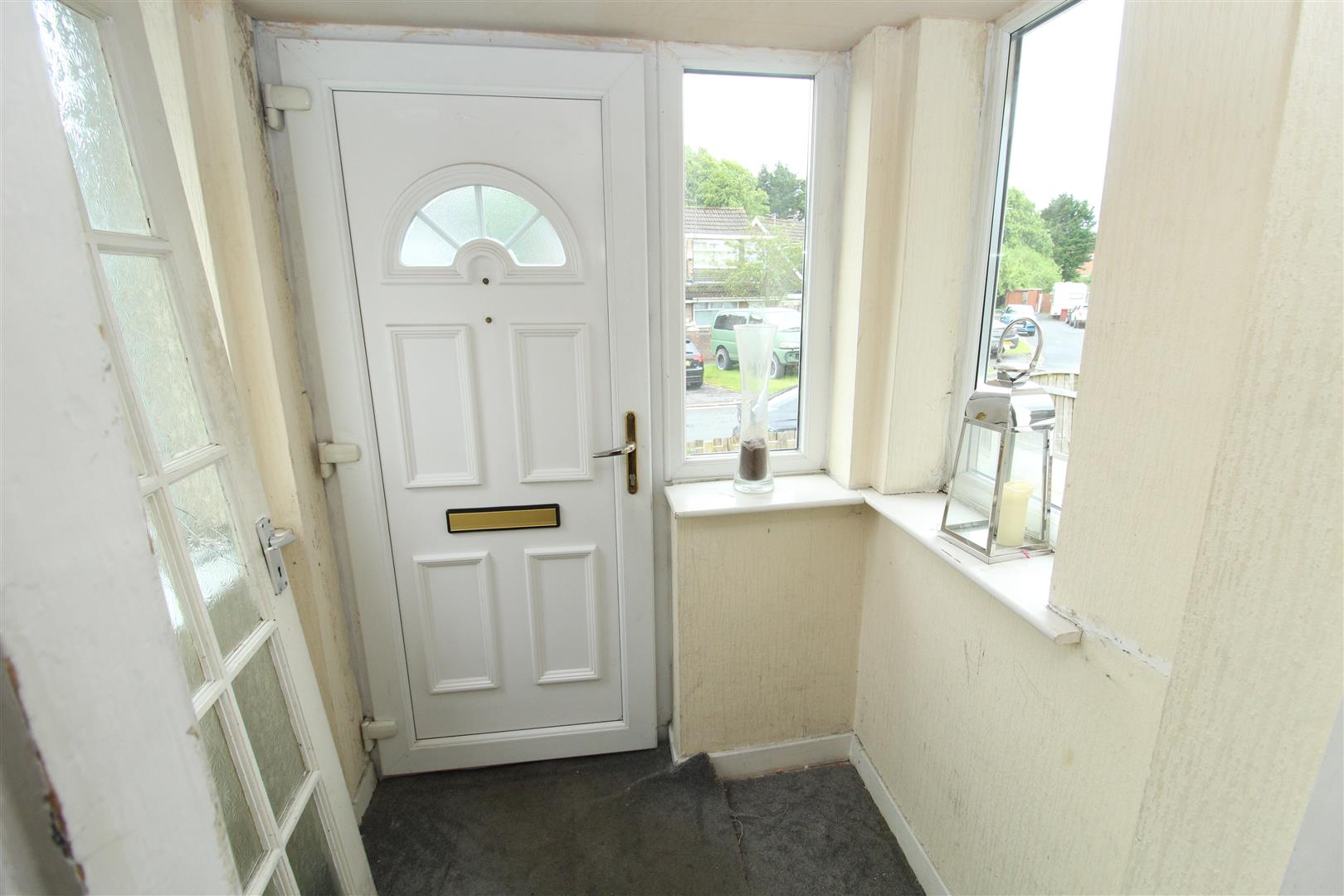 Property Details Estate Agents, Aintree, Liverpool Grosvenor Waterford Estate Agents Ltd